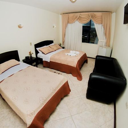 Hotel Oro Negro Puyo Exterior photo